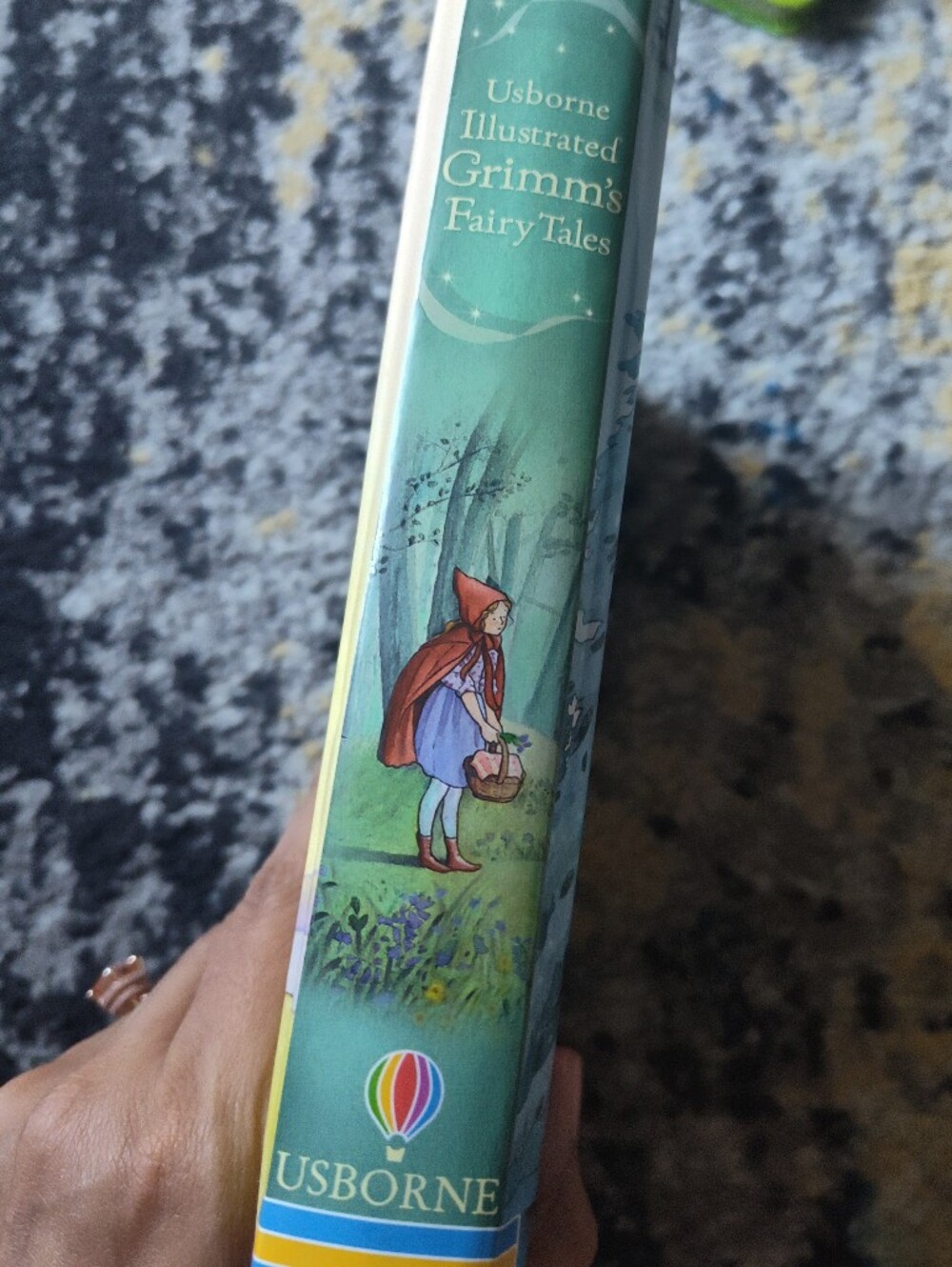 Usborne Illustrated Grimm Fairy Tales - Picture 2 of 4